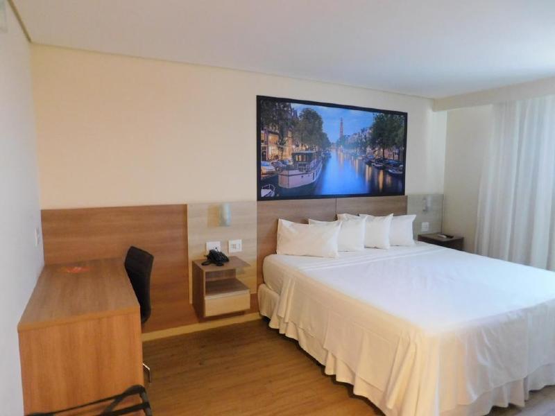 Hotel Amsterdam Montes Claros Ngoại thất bức ảnh