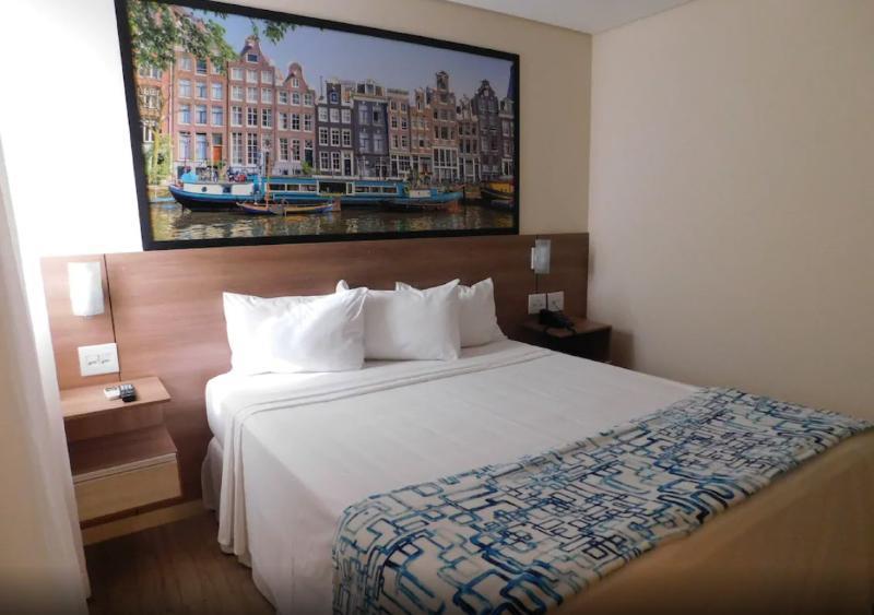 Hotel Amsterdam Montes Claros Ngoại thất bức ảnh