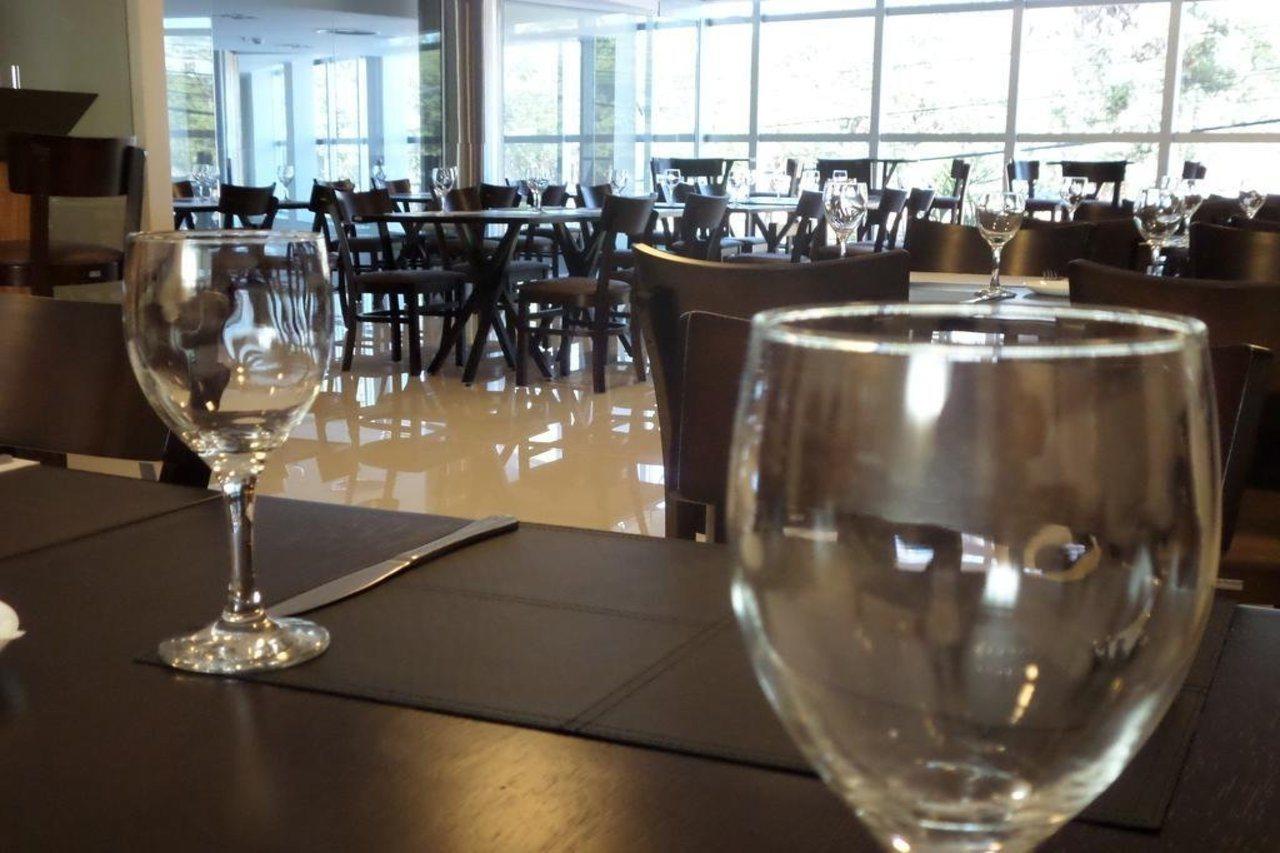 Hotel Amsterdam Montes Claros Ngoại thất bức ảnh