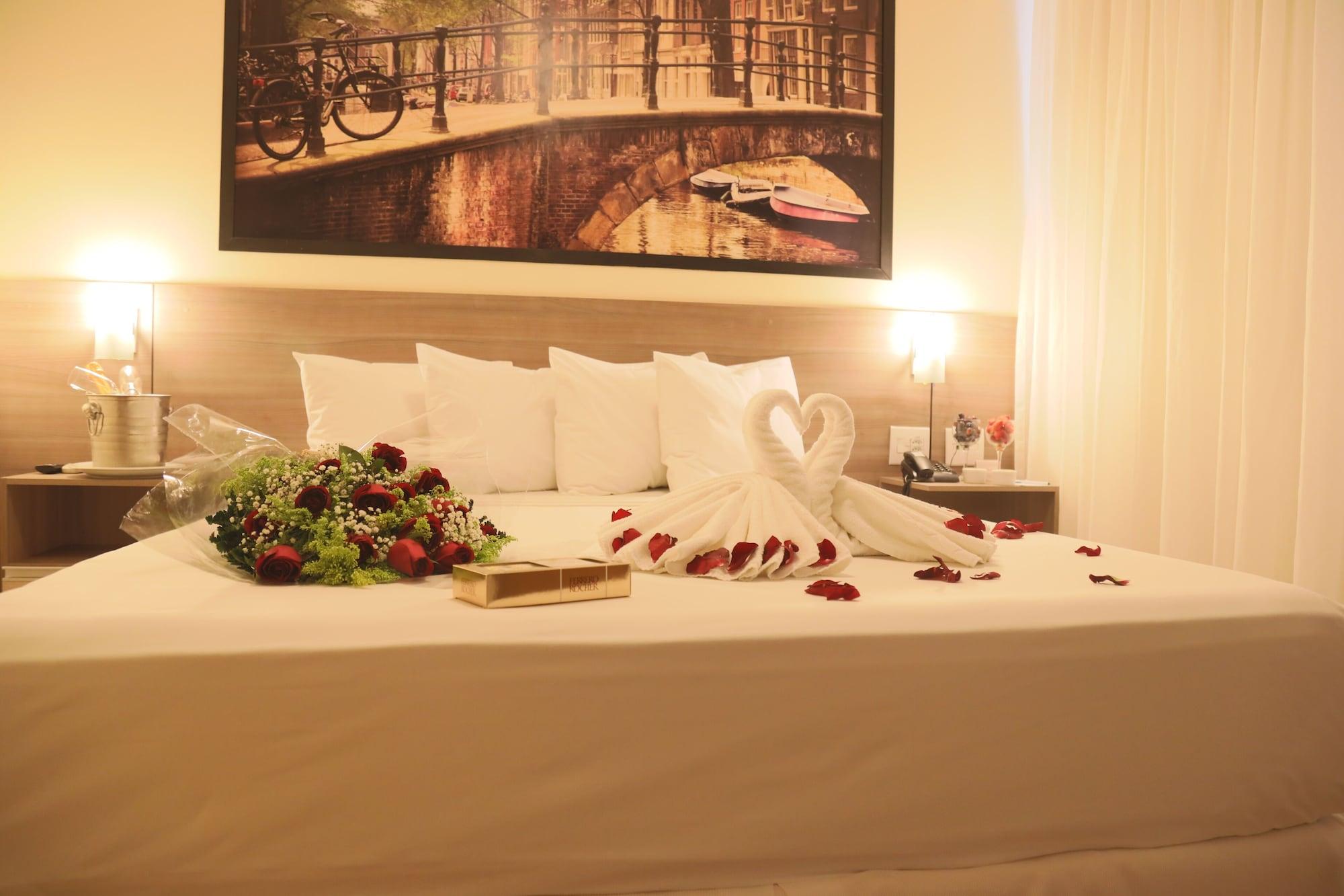 Hotel Amsterdam Montes Claros Ngoại thất bức ảnh