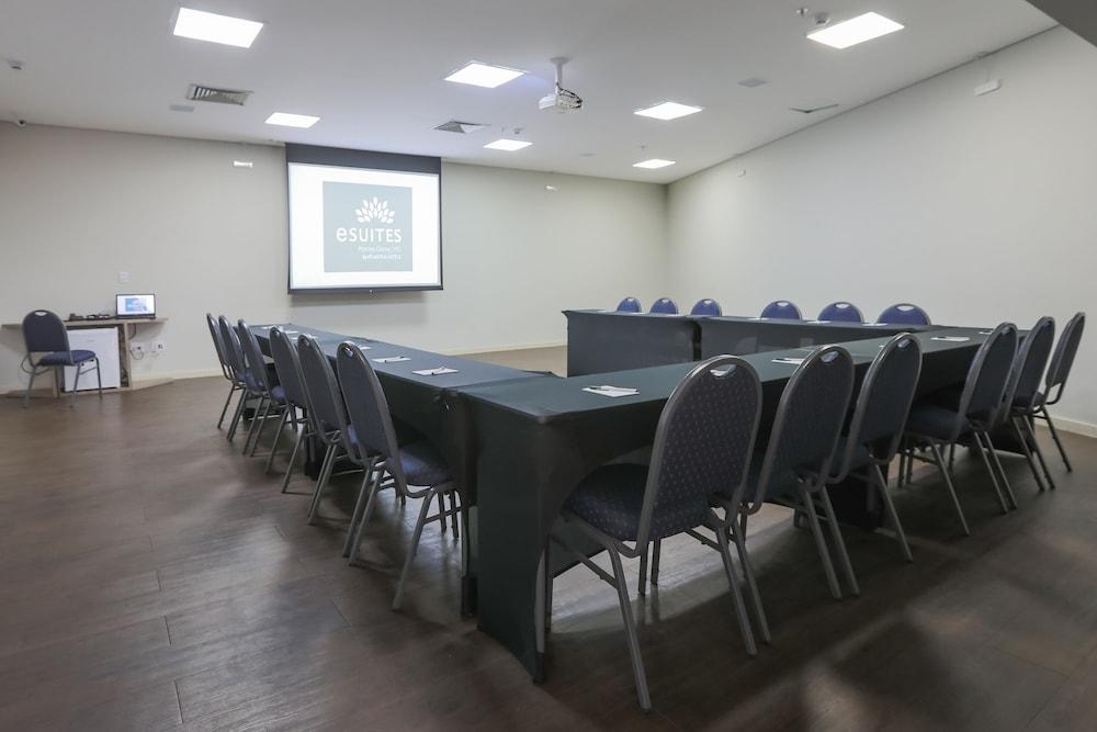 Hotel Amsterdam Montes Claros Ngoại thất bức ảnh
