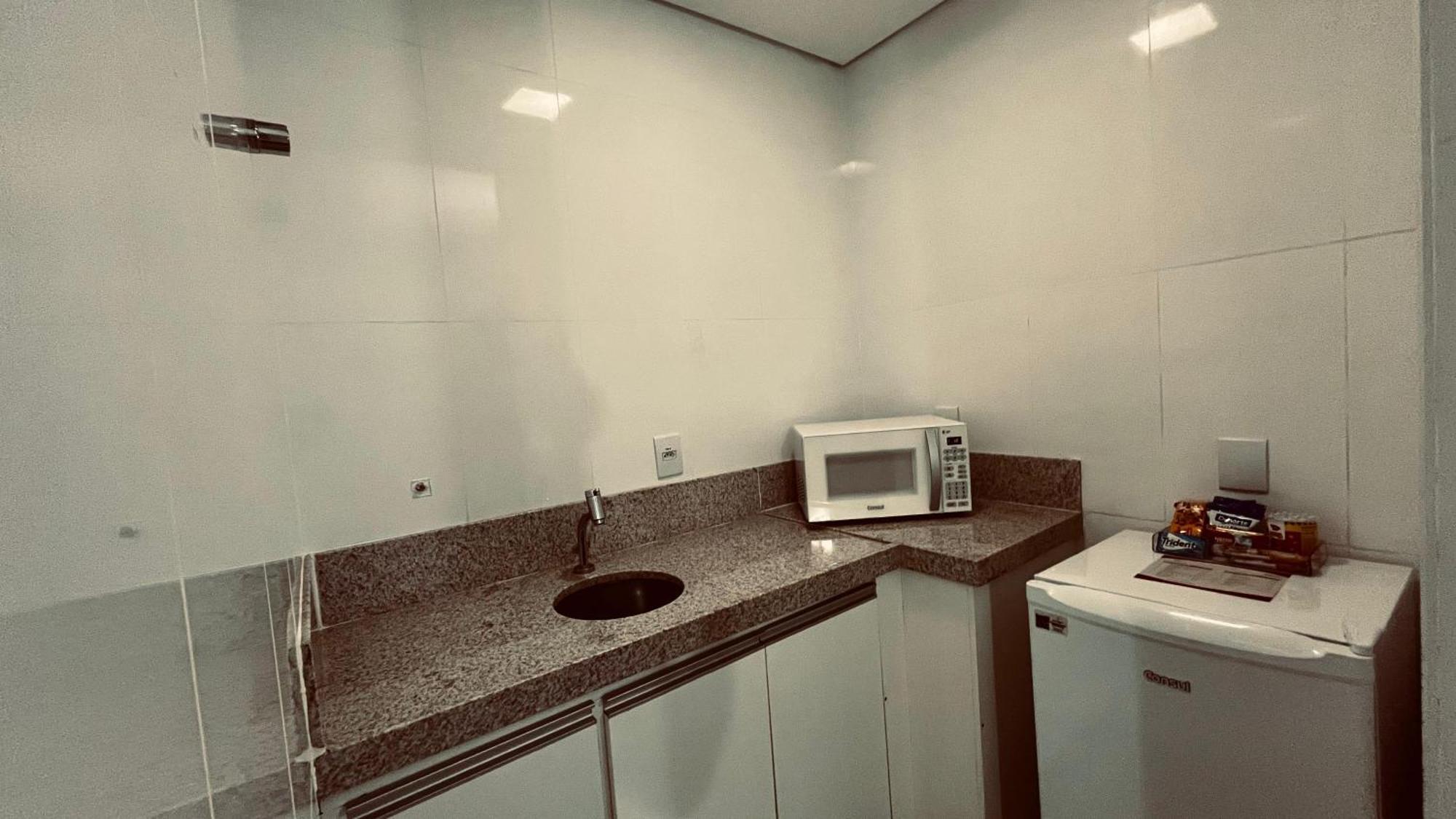 Hotel Amsterdam Montes Claros Ngoại thất bức ảnh