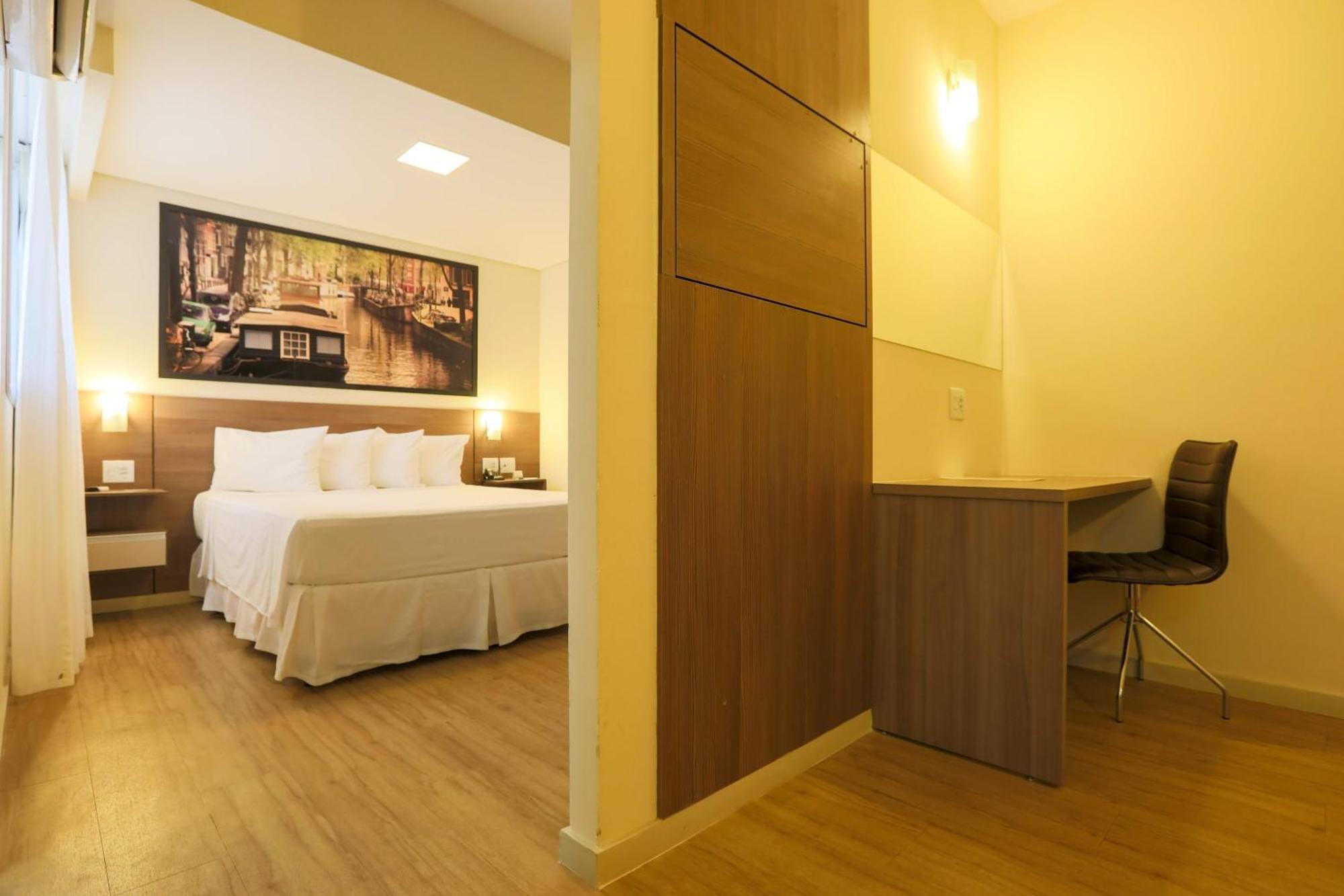 Hotel Amsterdam Montes Claros Ngoại thất bức ảnh