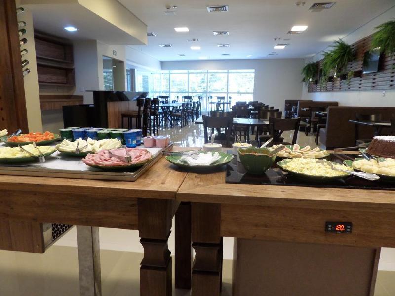 Hotel Amsterdam Montes Claros Ngoại thất bức ảnh