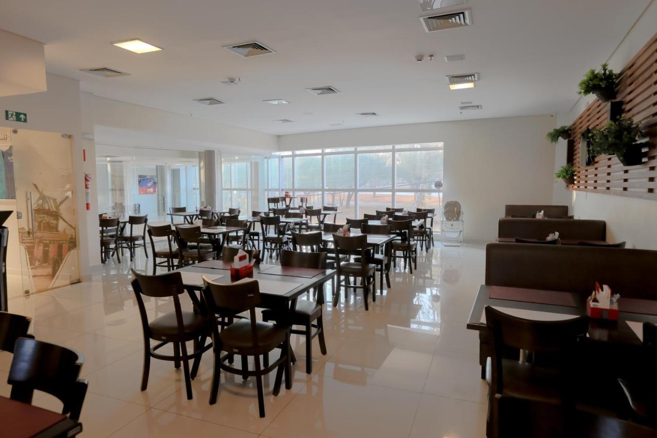 Hotel Amsterdam Montes Claros Ngoại thất bức ảnh